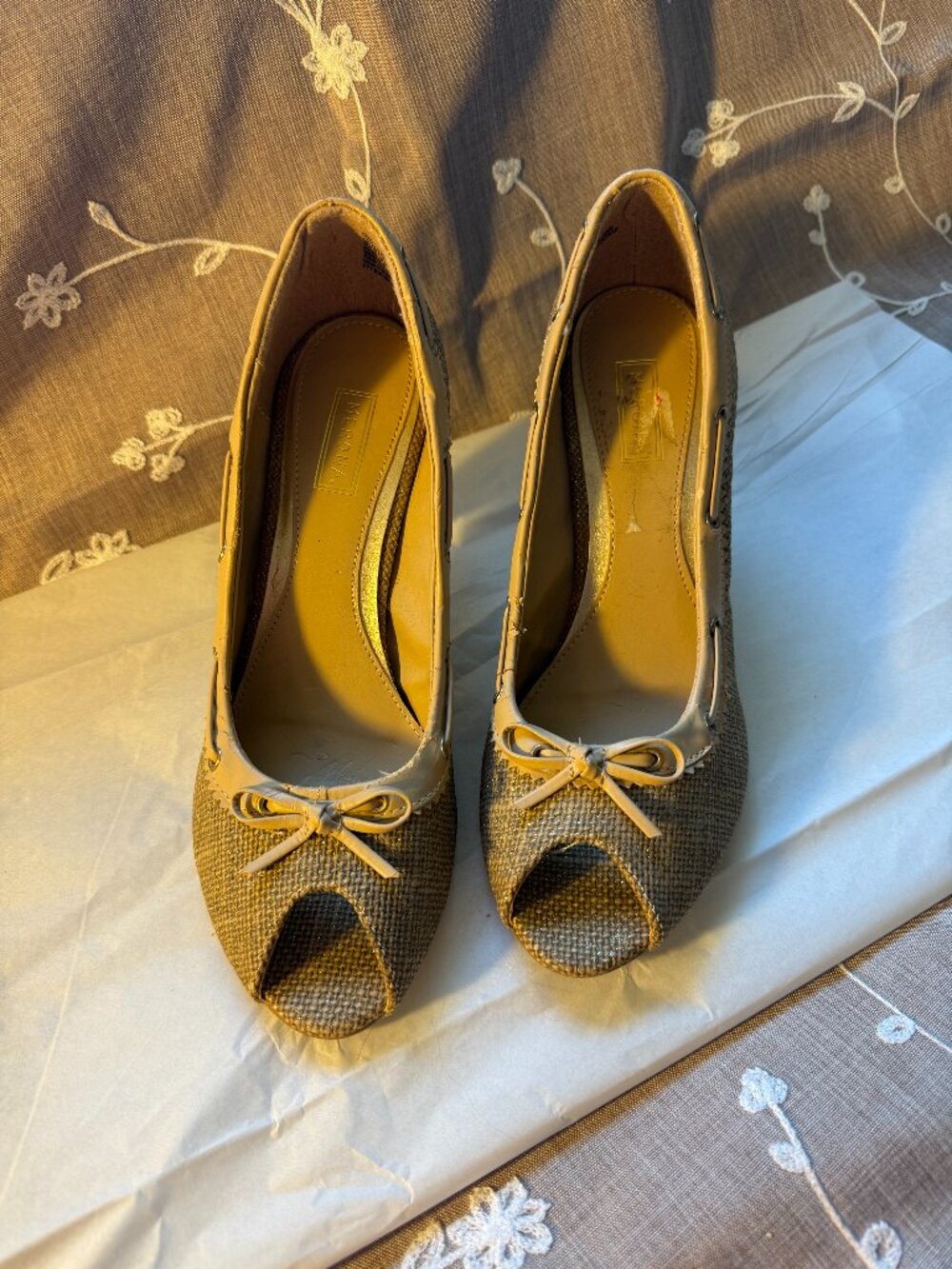 Gold - tan heels